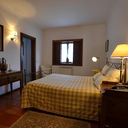Quinta De Cima De Eiriz Guest House Guimaraes Bagian luar foto