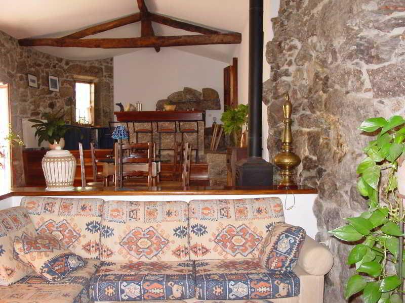 Quinta De Cima De Eiriz Guest House Guimaraes Bagian luar foto