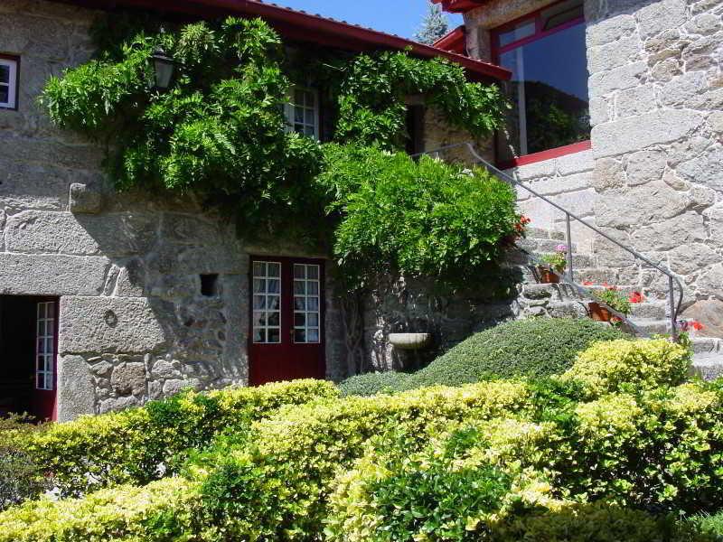 Quinta De Cima De Eiriz Guest House Guimaraes Bagian luar foto