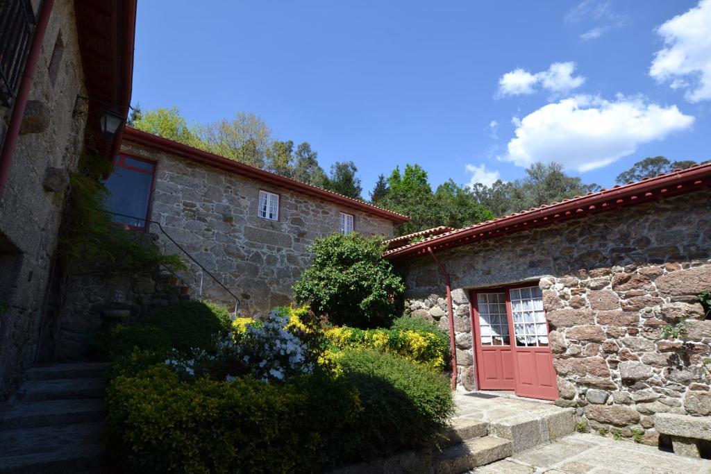 Quinta De Cima De Eiriz Guest House Guimaraes Bagian luar foto