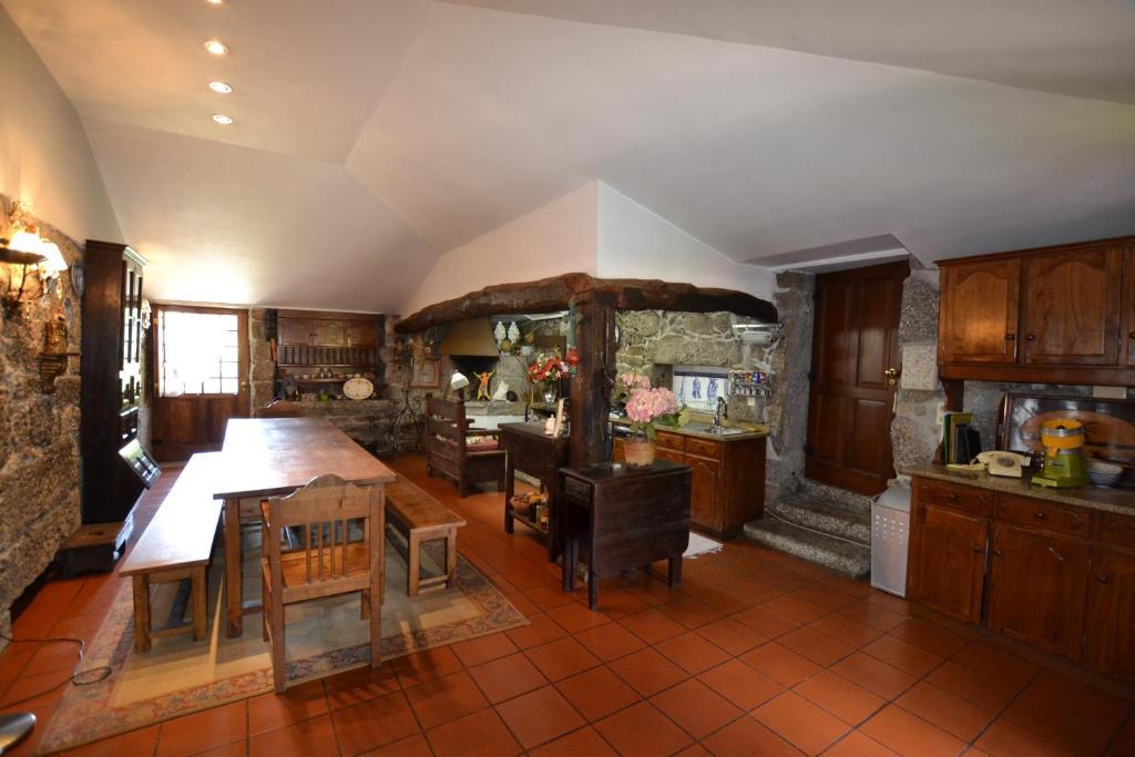 Quinta De Cima De Eiriz Guest House Guimaraes Bagian luar foto