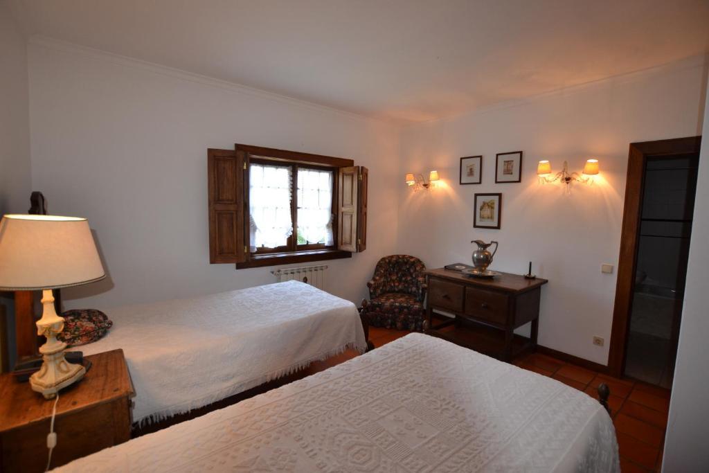 Quinta De Cima De Eiriz Guest House Guimaraes Ruang foto