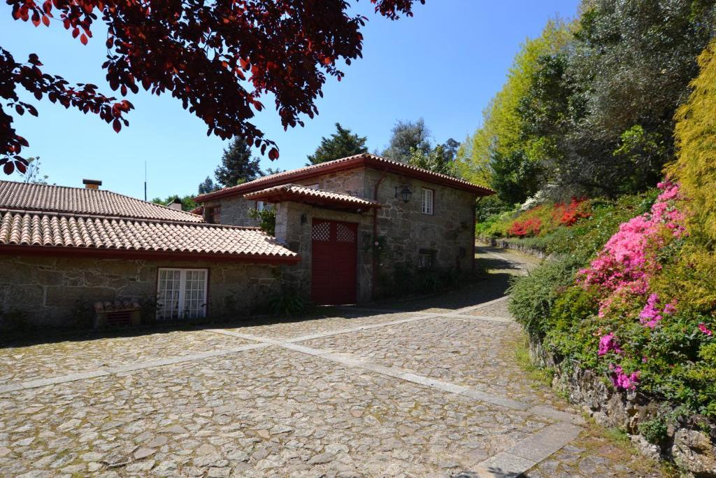 Quinta De Cima De Eiriz Guest House Guimaraes Bagian luar foto